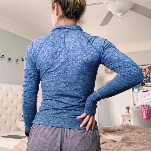 Nike sweater - Picture 2 of 3